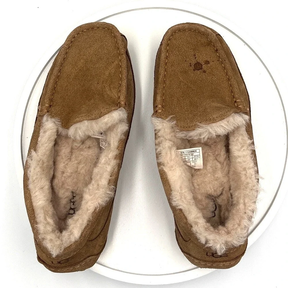 UGG Kids Ansley Chestnut Suede Moccasin Slippers 1120886K Brown Size 4 Youth